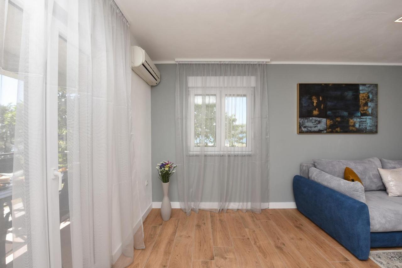 Malako Family Apartments 셀리네 외부 사진