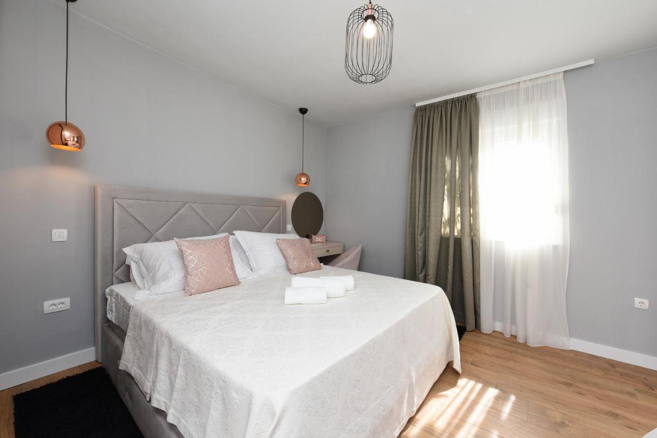 Malako Family Apartments 셀리네 외부 사진