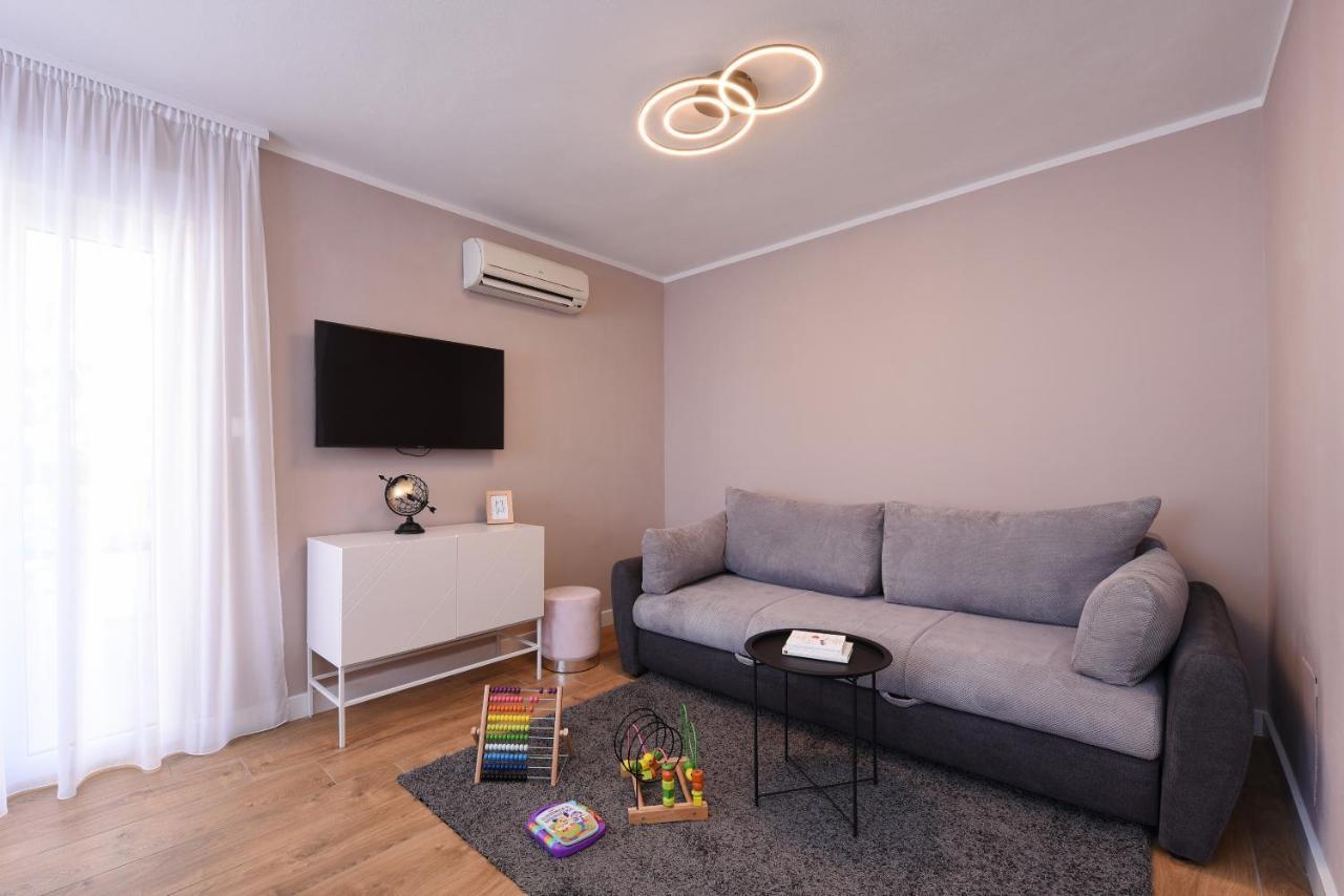 Malako Family Apartments 셀리네 외부 사진