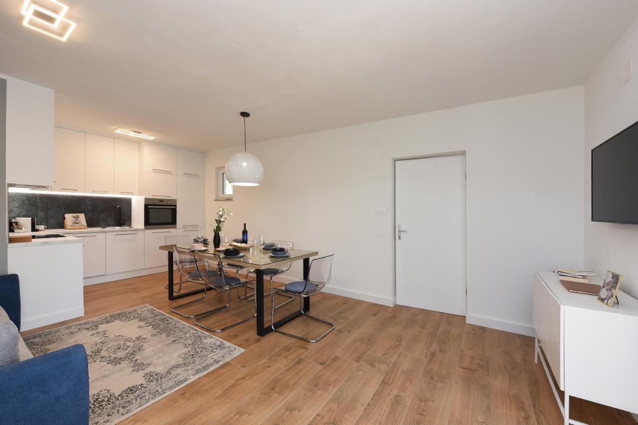 Malako Family Apartments 셀리네 외부 사진