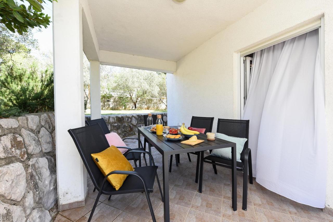 Malako Family Apartments 셀리네 외부 사진